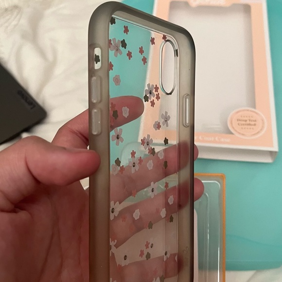 IPHONE XR: Sonix Case - Picture 6 of 6